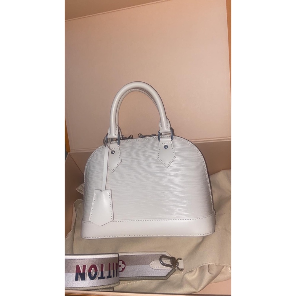Louis Vuitton Alma BB M58706 - Picture 5 of 12